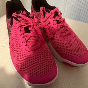 Pair of Nike Running Sneakers Flex Experience RN5 Hot Pink and Black Size US 5.5